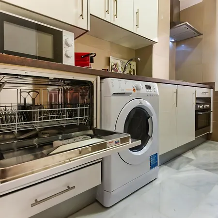 Holidays2malaga Train Station Area Apartman